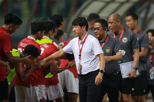 Pelatih Kelas Dunia Gagal di Regional