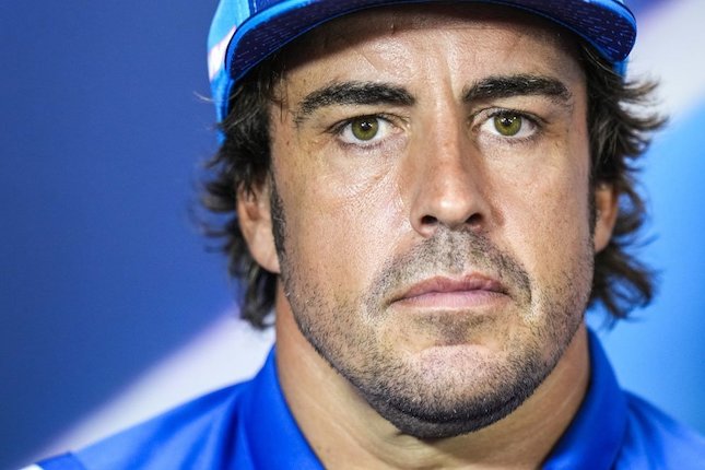 Sengit Lawan Fernando Alonso