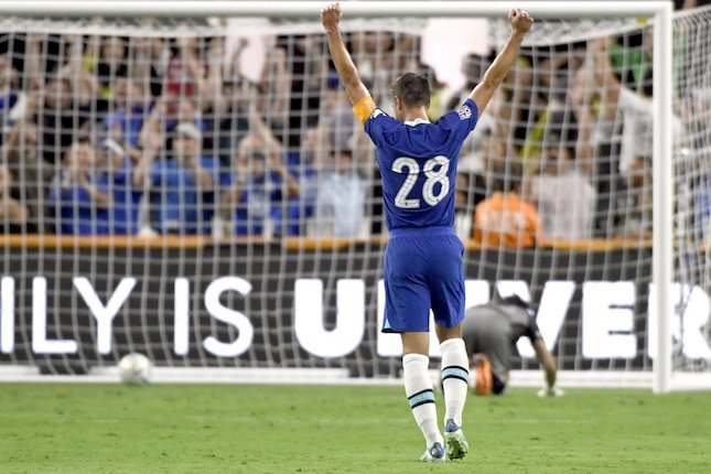 Selebrasi kapten Chelsea, Cesar Azpilicueta di laga uji coba kontra Club America (c) AP Photo
