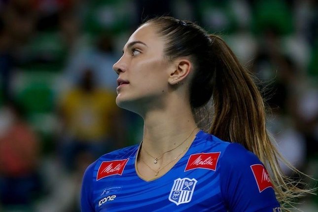 Pevoli Cantik Women's Volleyball Nations League 2022: Julia Kudiess, Blocker Brasil, Masih 19 Tahun!