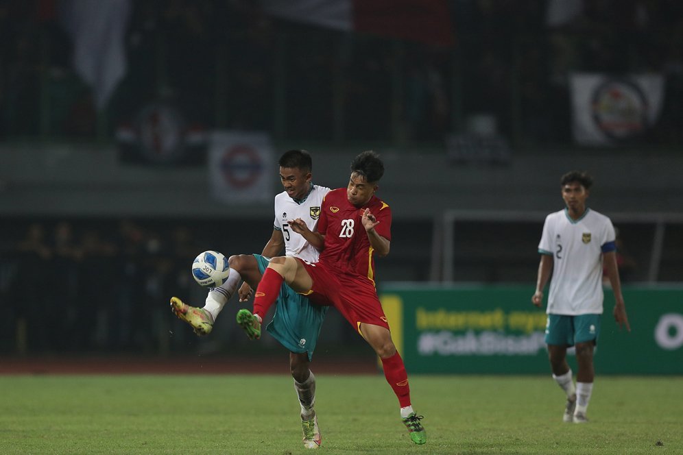 Alasan Pemain Timnas Vietnam U-19 Sering Kram dan Tumbang: Tekanan Suporter