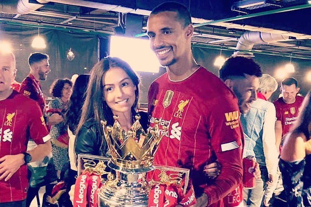 Bek Liverpool Joel Matip dan si Cantik Larissa, Pasangan yang Cuma Beda Usia 10 Hari