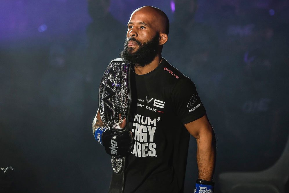 Cerita Demetrious Johnson, Dibesarkan Ibu Tuna Rungu sampai Kerja Serabutan