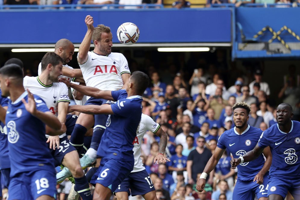 Chelsea vs Tottenham: Kontroversi Wasit Anthony Taylor, Gol Kane Harusnya Gak Sah?!