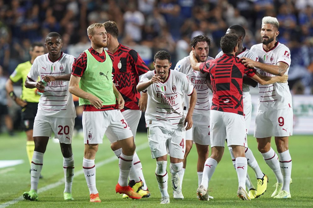 Atalanta 1-1 AC Milan, Mengapa Stefano Pioli Mengganti Semua Penyerang?