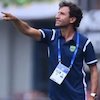 Luis Milla Emosional dan Pukul Bench di Laga Persib vs Persebaya: Itu Passion, Saya Minta Maaf