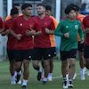 Ramai! Latihan Timnas Indonesia di Stadion Sidolig Bandung Disaksikan Ratusan Penonton