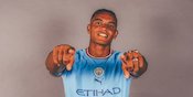 Sebelum ke Manchester City, Manuel Akanji Nyaris Gabung Manchester United Sebelum ke Manchester City, Manuel Akanji Nyaris Gabung Manchester United