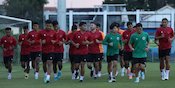 Ramai! Latihan Timnas Indonesia di Stadion Sidolig Bandung Disaksikan Ratusan Penonton