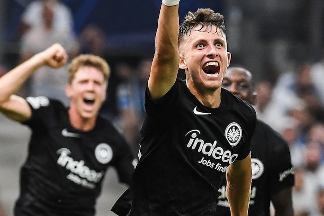 Bintang Eintracht Frankfurt Ini Tersanjung Dikaitkan dengan Arsenal