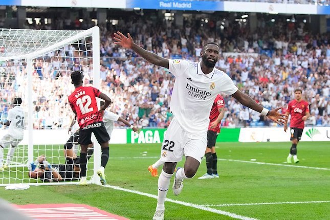 Selebrasi Antonio Rudiger usai mencetak gol di laga Real Madrid vs Mallorca, La Liga 2022/23 (c) AP Photo