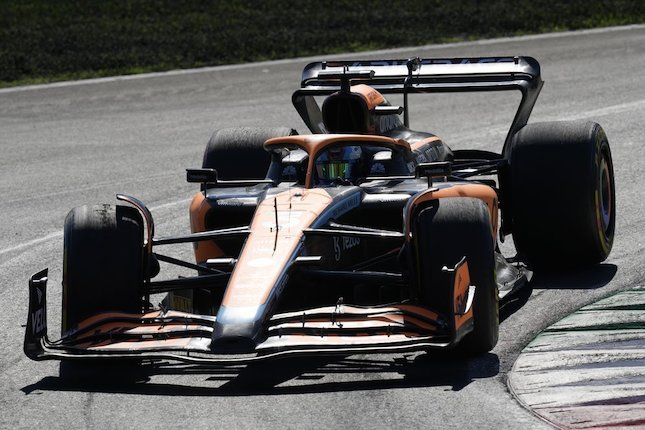 Pembalap McLaren F1 Team, Daniel Ricciardo (c) AP Photo