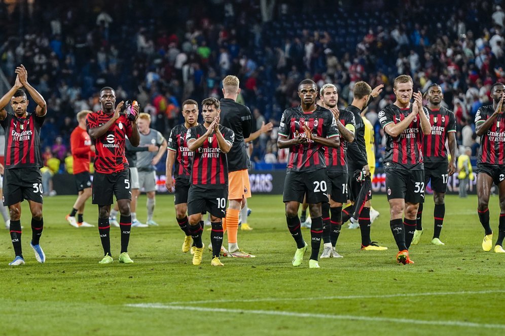 Rapor Pemain AC Milan Saat Imbang Lawan Salzburg: Kalulu 'Kesurupan' Boateng, Giroud Capek?