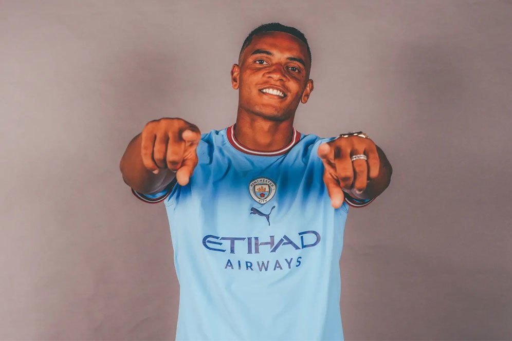 Jadi Bintang Anyar Man City, Manuel Akanji Mengaku Sempat Jadi Fans Berat Manchester United!