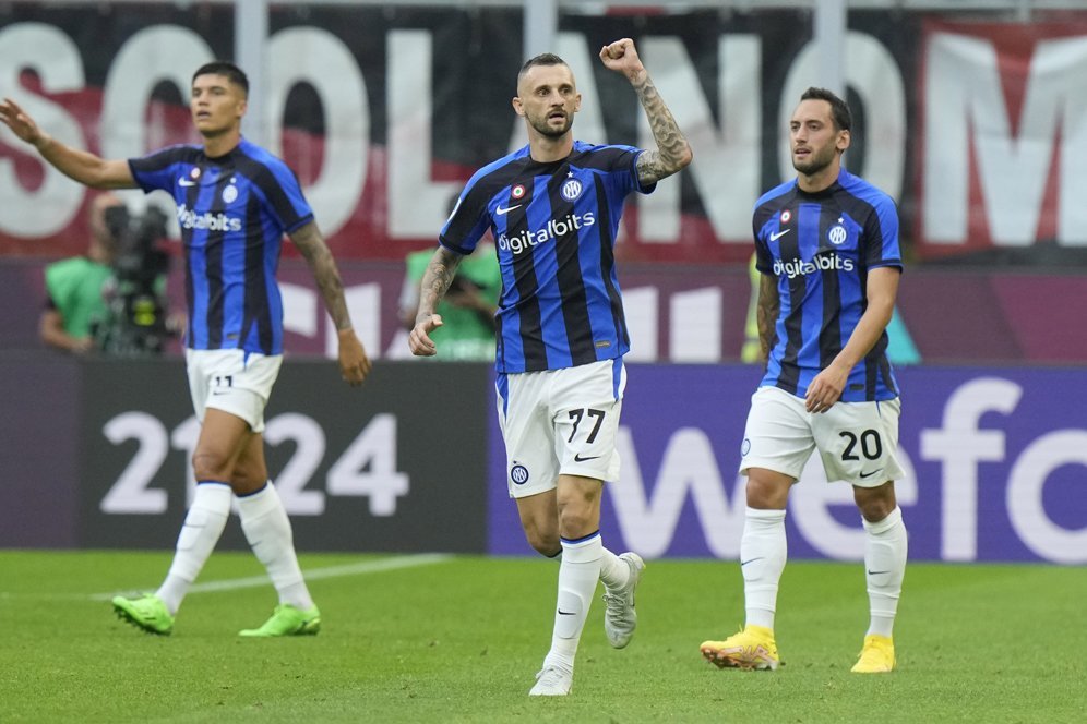 Inter dan Al Nassr Sepakat 18 Juta Euro untuk Brozovic, Tinggal Tanda Tangan Kontrak