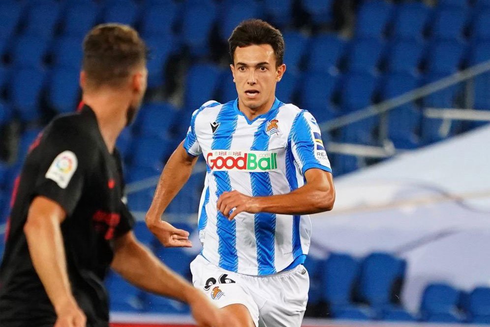 Perih, Martin Zubimendi Lebih Pilih Bertahan di Real Sociedad Ketimbang Perkuat Barcelona!