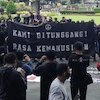 Tim Hukum Aremania Menggugat Tak Mau Pengusutan Tragedi Kanjuruhan Dikerucutkan ke 6 Tersangka Saja