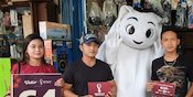 Mampir ke Banjarmasin, La'eeb si Maskot Piala Dunia 2022 Blusukan di Pasar Sentra Antasari