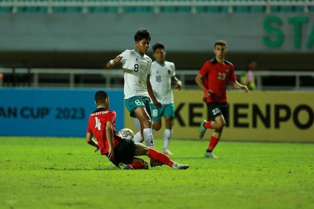 Laga Palestina U-17 vs Indonesia U-17 di Stadion Pakansari, Bogor, Jumat (07/10/2022) malam WIB. (c) Bola.net/M. Iqbal Ichsan