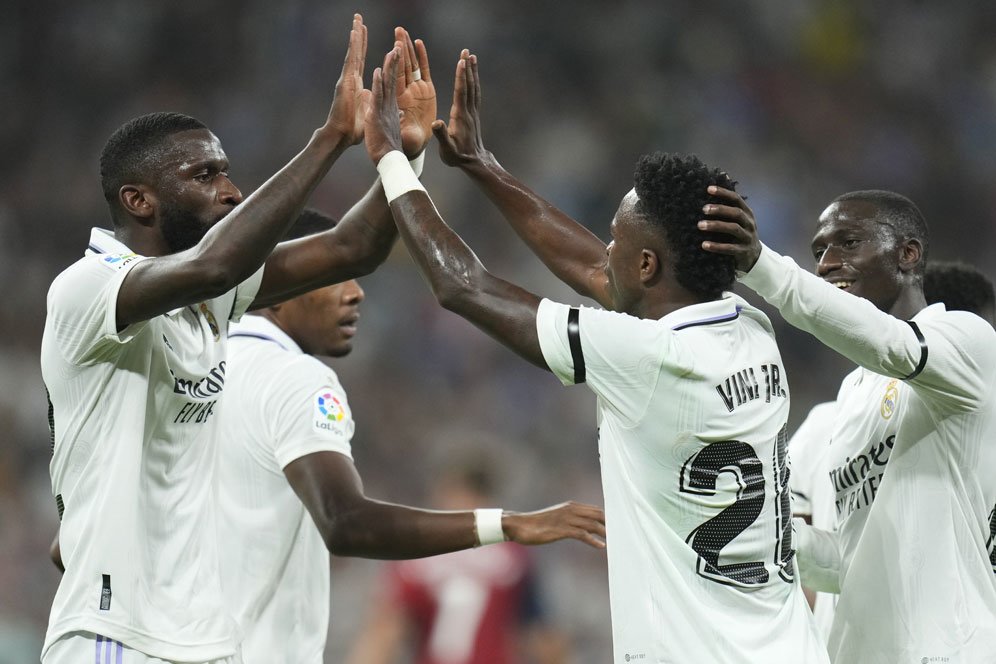 Rapor Real Madrid Saat Lawan Osasuna: Vinicius Susah Disetop, Benzema Lagi Nggak Mood Rapor Real Madrid Saat Lawan Osasuna: Vinicius Susah Disetop, Benzema Lagi Nggak Mood