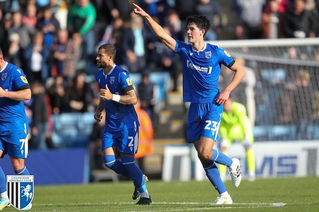 Pengalaman Elkan Baggott di Gillingham