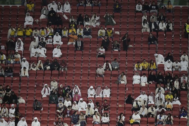 Suasana Stadion Al Bayt di laga pembuka Grup A Piala Dunia 2022 antara Qatar vs Ekuador, Minggu (20/11/2022). (c) AP Photo/Hassan Ammar