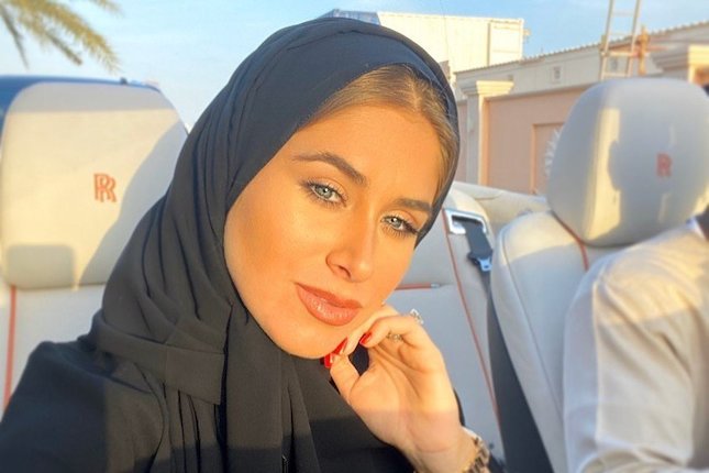 Potret Kecantikan Zulay Pogba Saat Mengenakan Hijab, Pantas Paul Pogba Jatuh Cinta! Potret Kecantikan Zulay Pogba Saat Mengenakan Hijab, Pantas Paul Pogba Jatuh Cinta!