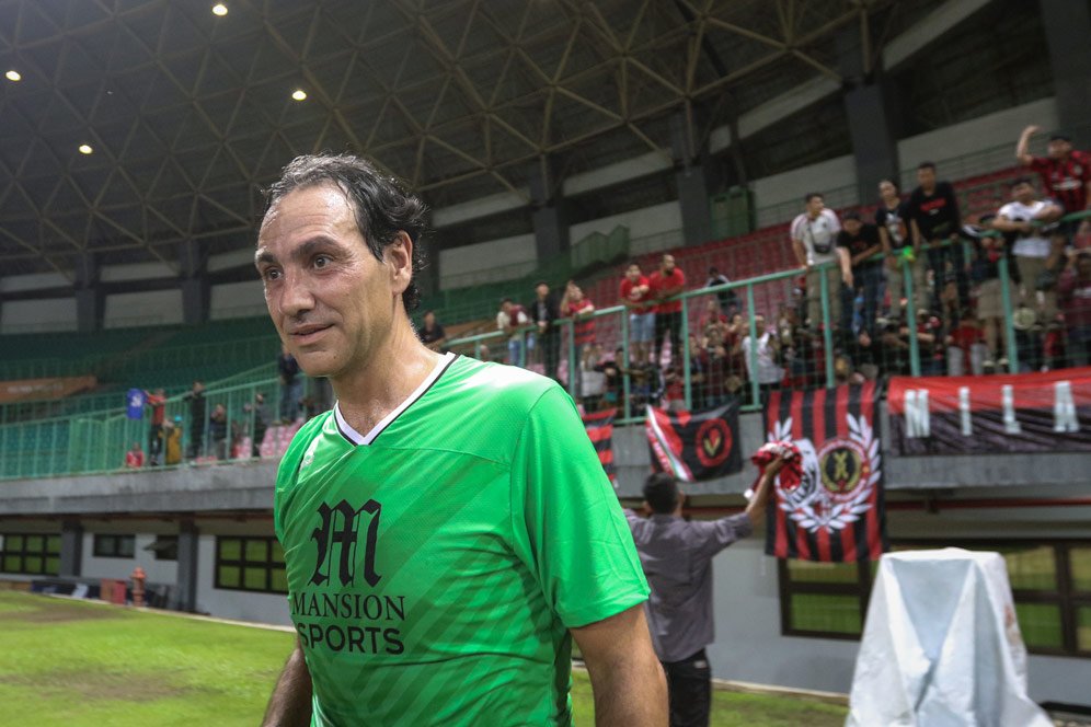 Alessandro Nesta Terpukau dengan Penggemar di Indonesia, Senang Disapa Fans AC Milan dan Lazio Alessandro Nesta Terpukau dengan Penggemar di Indonesia, Senang Disapa Fans AC Milan dan Lazio