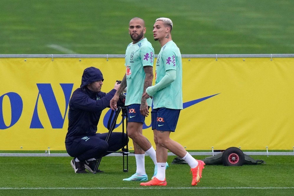 Antony Lagi-Lagi Pamer Skill Muter-Muter di Latihan Brasil, Susah Lho, Messi Aja Gak Bisa, Biar Apa Sih?