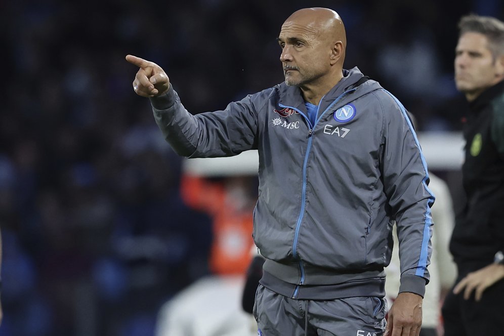 Alami Kekalahan Perdana, Bos Napoli Merasa Timnya Bermain di Bawah Standar Alami Kekalahan Perdana, Bos Napoli Merasa Timnya Bermain di Bawah Standar