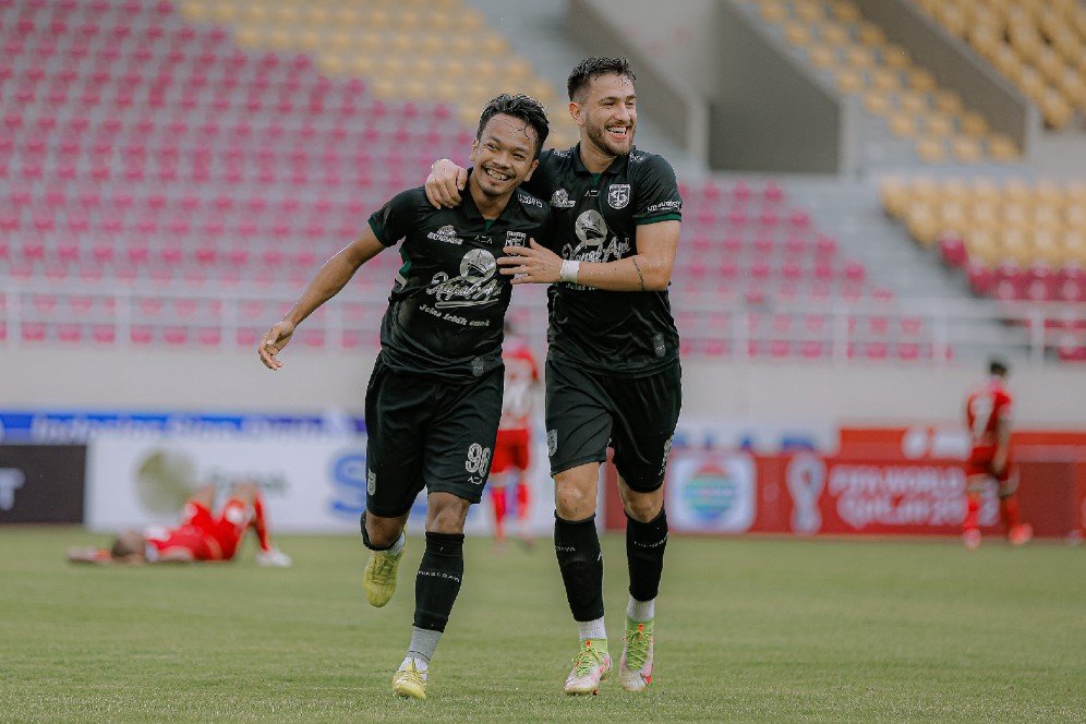 Persebaya Bungkam Persis Solo 5-1, Aji Santoso: Cukup Positif