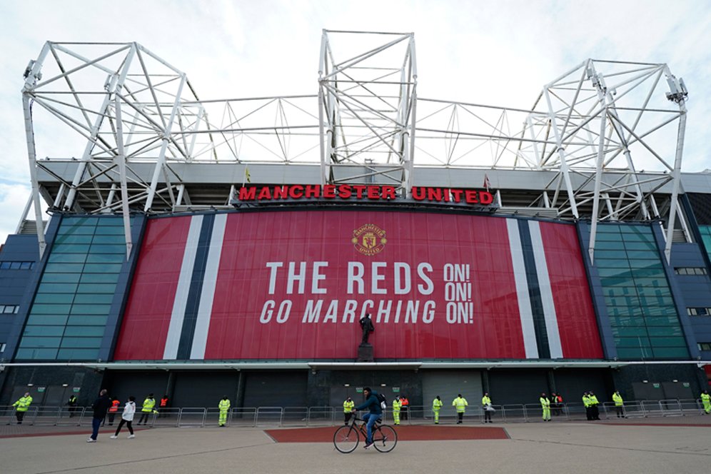 Lawan Arsenal, Erik Ten Hag Berharap Old Trafford Keluarkan Aura Angkernya