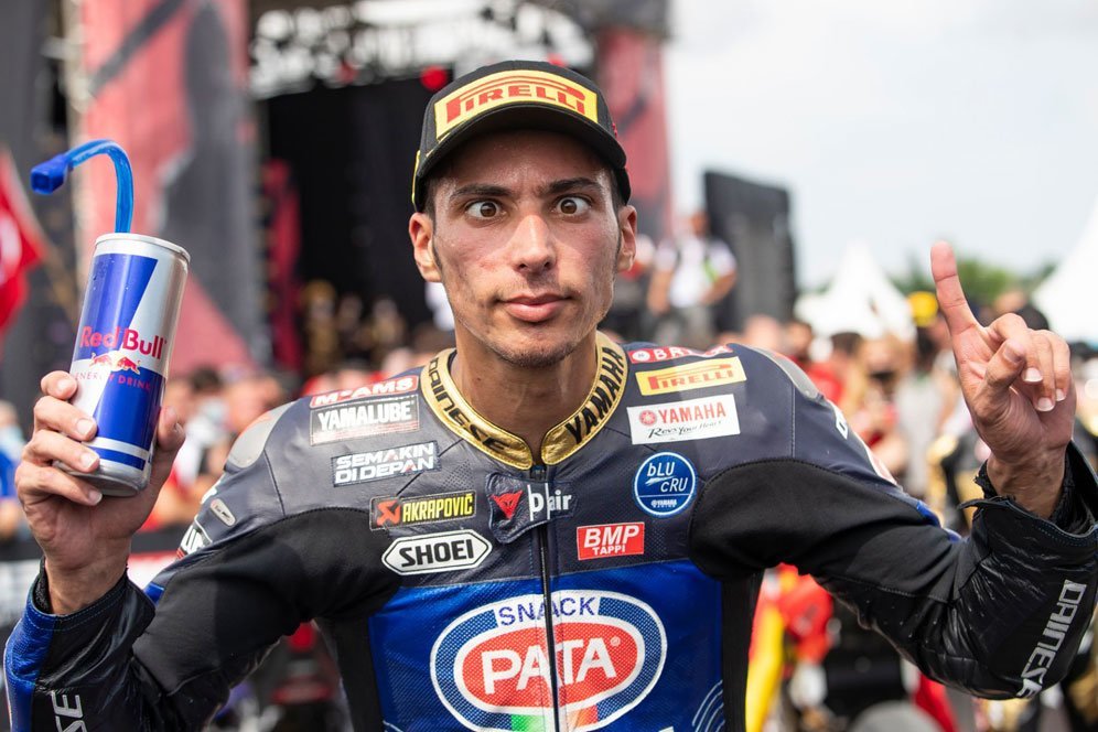 Toprak Razgatlioglu Gantikan Jonathan Rea Jadi Penguasa Baru Mandalika: Saya Cinta Sirkuit Ini! Toprak Razgatlioglu Gantikan Jonathan Rea Jadi Penguasa Baru Mandalika: Saya Cinta Sirkuit Ini!