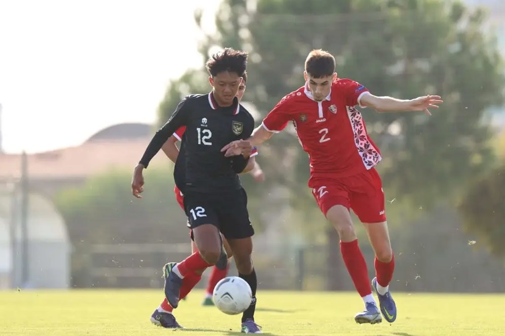 Momen-momen Menarik Moldova vs Indonesia: Sapuan Kotor Striker Moldova hingga Scissor Kick Ronaldo