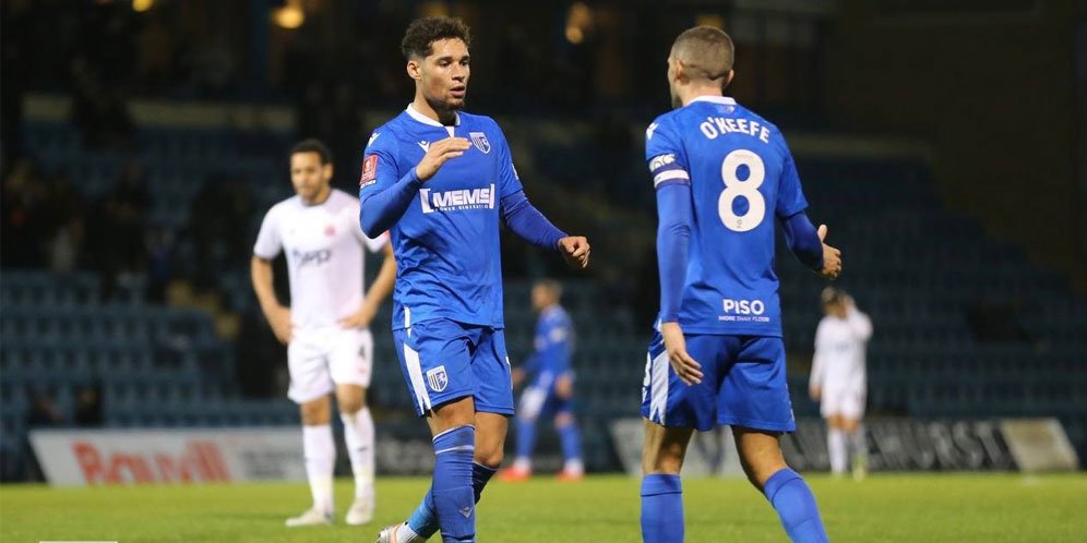 Elkan Baggott Berjasa Lagi! Gawang Gillingham Nirbobol, Menang Tipis ...