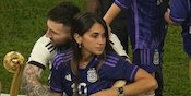 Foto: Momen Mesra Lionel Messi dan Antonela Roccuzzo di Sela Selebrasi Juara Piala Dunia 2022 Foto: Momen Mesra Lionel Messi dan Antonela Roccuzzo di Sela Selebrasi Juara Piala Dunia 2022