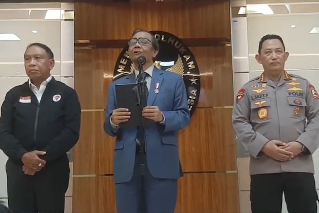 Sah! Pemerintah dan Polri Keluarkan Izin untuk Kelanjutan Liga 1 2022/2023 Sah! Pemerintah dan Polri Keluarkan Izin untuk Kelanjutan Liga 1 2022/2023