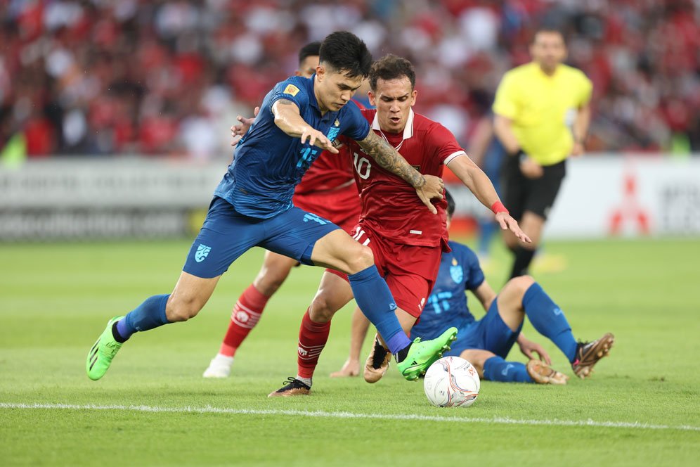 Kebobolan dan Terpaksa Main 10 Pemain, Thailand Sempat Tertekan Lawan Timnas Indonesia Kebobolan dan Terpaksa Main 10 Pemain, Thailand Sempat Tertekan Lawan Timnas Indonesia