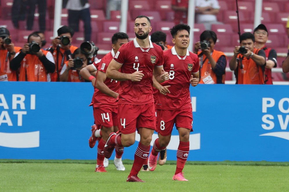 Jordi Amat Jalani Debut di Laga Indonesia vs Kamboja di Piala AFF 2022, Netizen: Fan Malaysia Protes,Kelasnya Beda