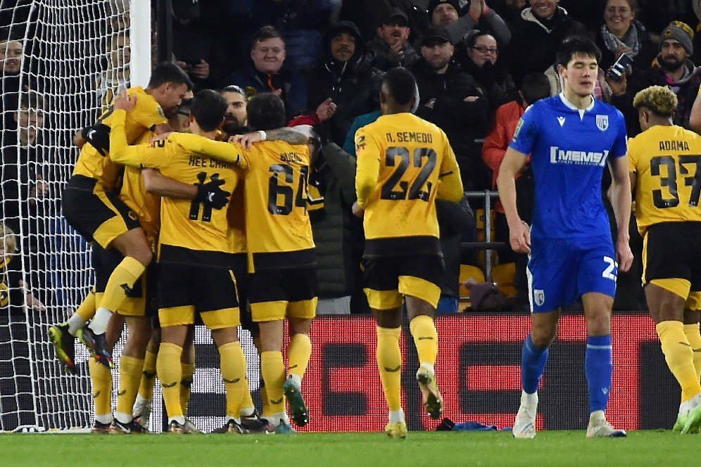 Statistik Elkan Baggott, Tembok Gillingham yang Buat Wolverhampton Sempat Sulit Cetak Gol