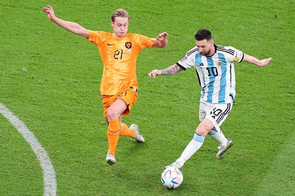 Frenkie De Jong Lantang Menyebut Wasit Belanda versus Argentina Terpengaruh oleh Lionel Messi!