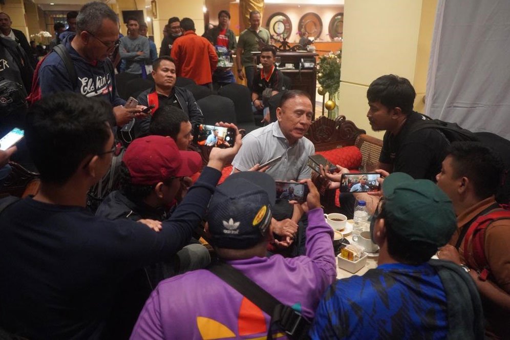 Piala AFF 2022: Presiden Jokowi Hadiri Laga Indonesia vs Kamboja, Ketua PSSI Inspeksi SUGBK Piala AFF 2022: Presiden Jokowi Hadiri Laga Indonesia vs Kamboja, Ketua PSSI Inspeksi SUGBK