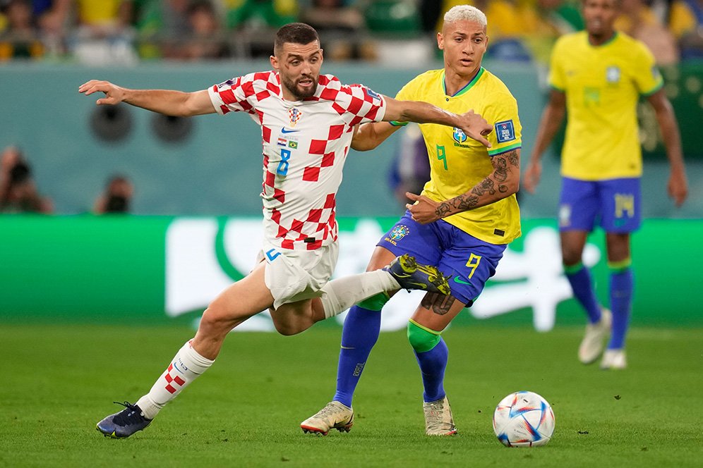 Brasil Tersingkir dari Piala Dunia 2022, Netizen: Sial Fred Masuk, Bingung Cat Rambut, dan Kualat Kucing!