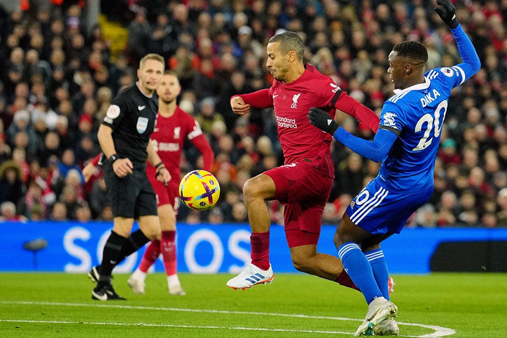 Diselamatkan Gol Bunuh Diri! Yuk Saksikan Momen Penentu Kemenangan Liverpool atas Leicester City