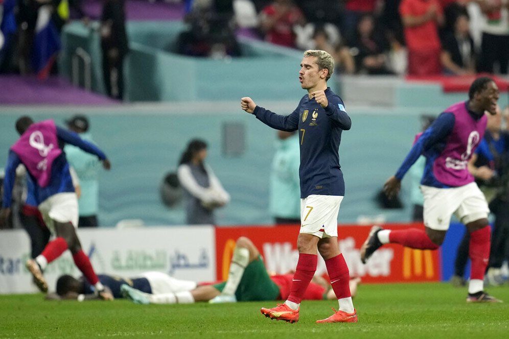 Griezmannkante: Griezmann di Mana-mana, Bantu Pertahanan hingga Rancang Peluang Griezmannkante: Griezmann di Mana-mana, Bantu Pertahanan hingga Rancang Peluang