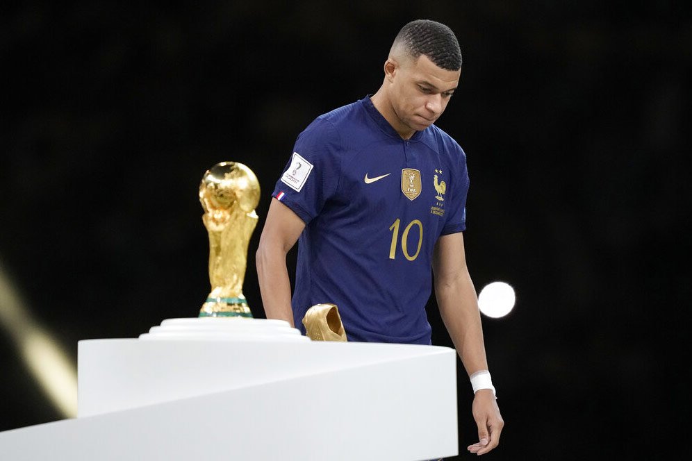 Bos PSG Senang Melihat Kylian Mbappe Cepat Move On dari Piala Dunia 2022