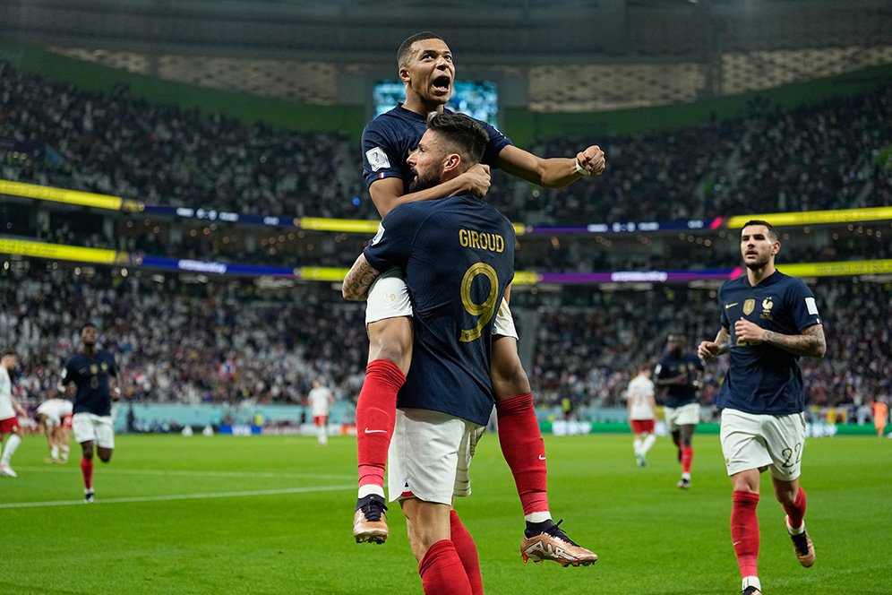 Olivier Giroud Ungkap Makna Selebrasinya dengan Kylian Mbappe