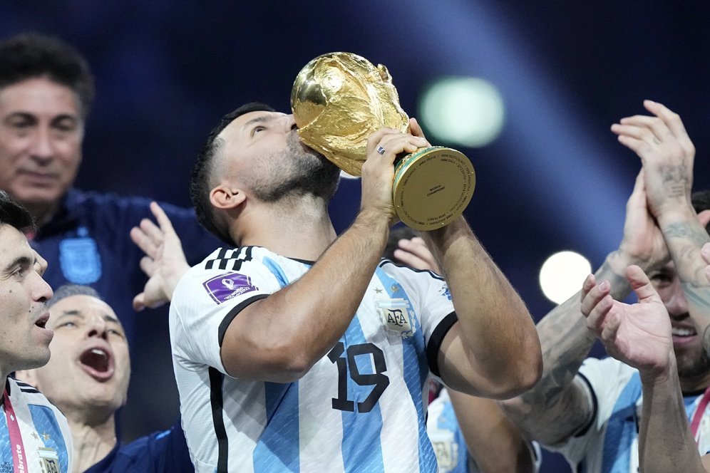 Sergio Aguero Sindir Cristiano Ronaldo di Hadapan iShowSpeed: Mungkin Dia Harus Nonton di TV