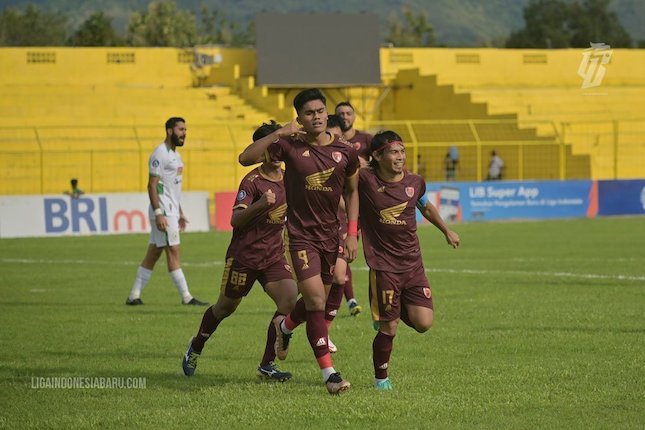 4 Gol Lawan PSS dan Barito Putera