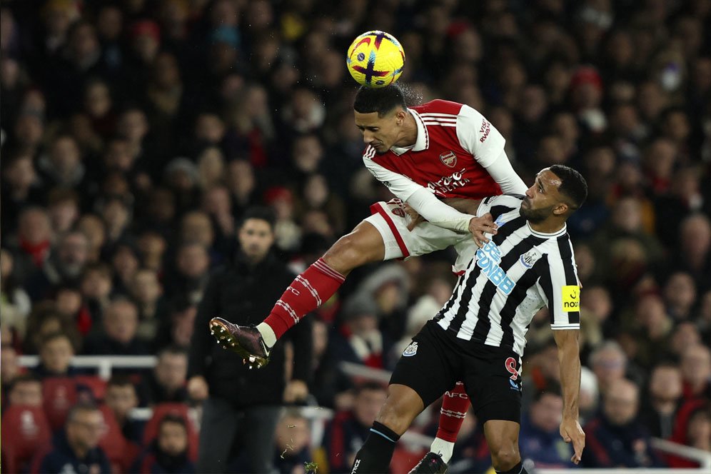 Masih Bahagia, William Saliba Indikasikan Bakal Bertahan di Arsenal